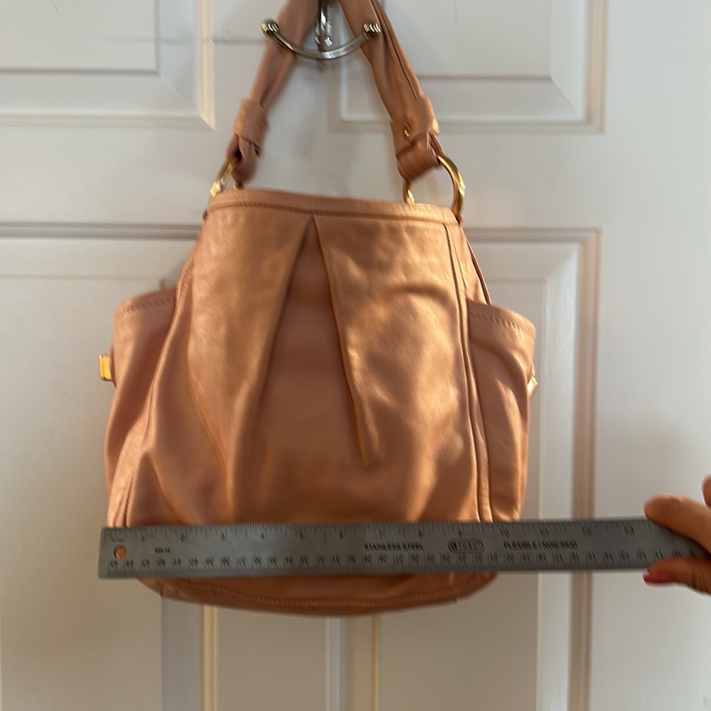 Coach Pink Leather Hobo bag w Gold colored Hardware - Picture 13 of 14